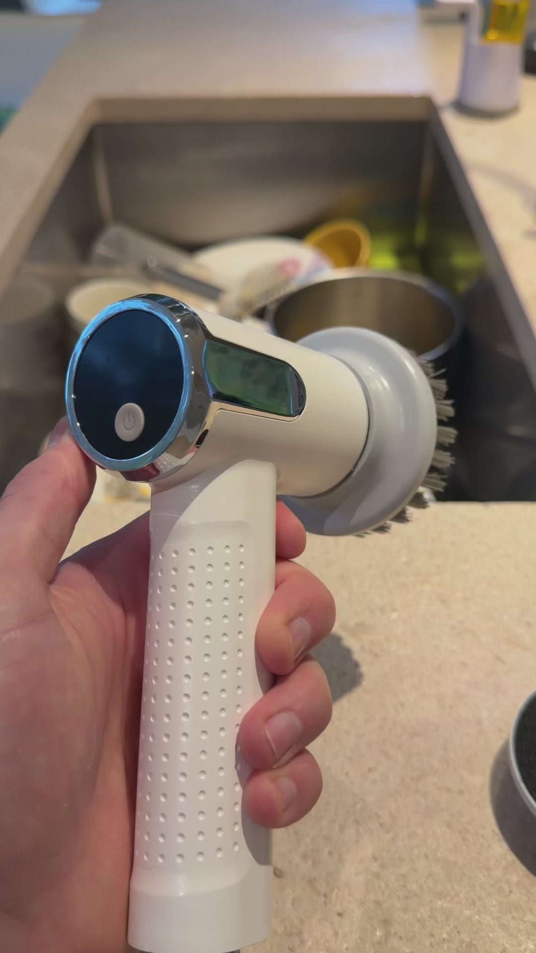 Load video: EasyWash™ Power Brush
